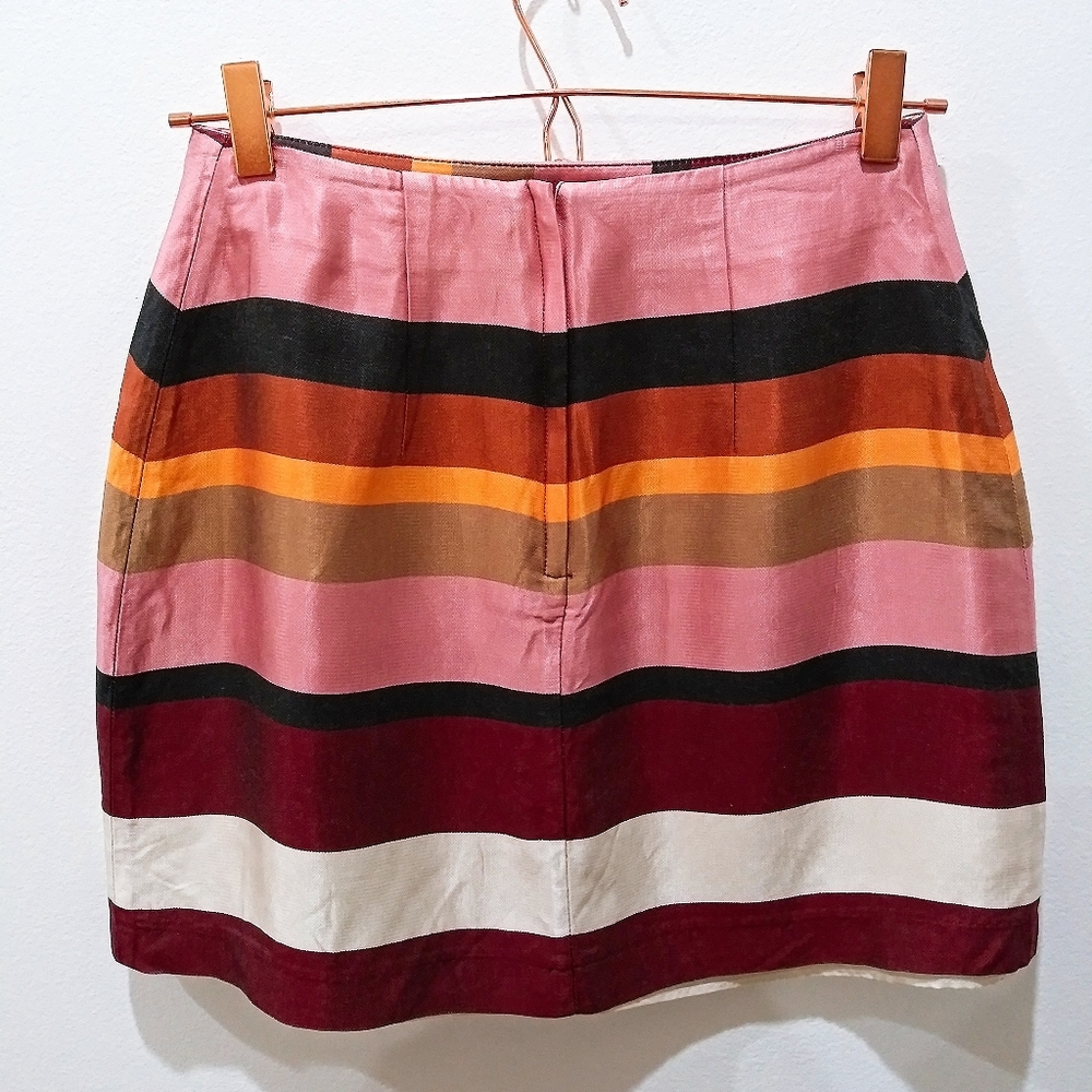 H&M Contemporary Skirt - Picture 2 of 4